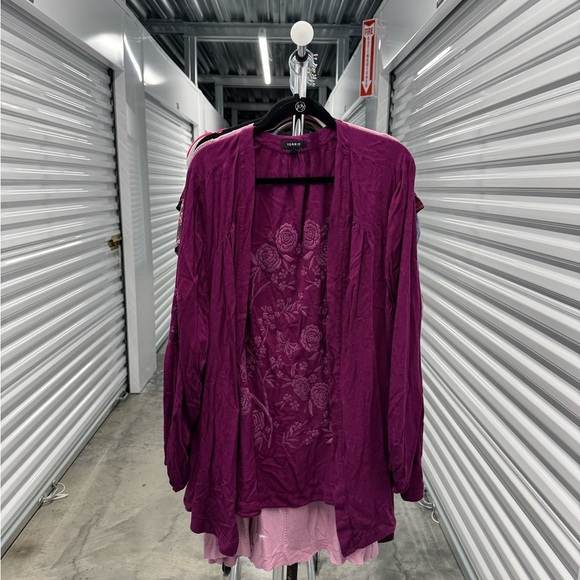 torrid Sweaters - Torrid | Floral Embroidered Open Front Kimono | size 3/4
